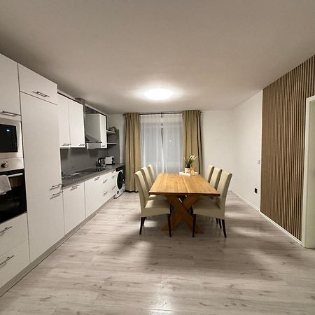 140Qm - 4 Zimmer- Parkplatz - Autobahn - Blauer See - Mallibase Apartments Garbsen Eksteriør bilde