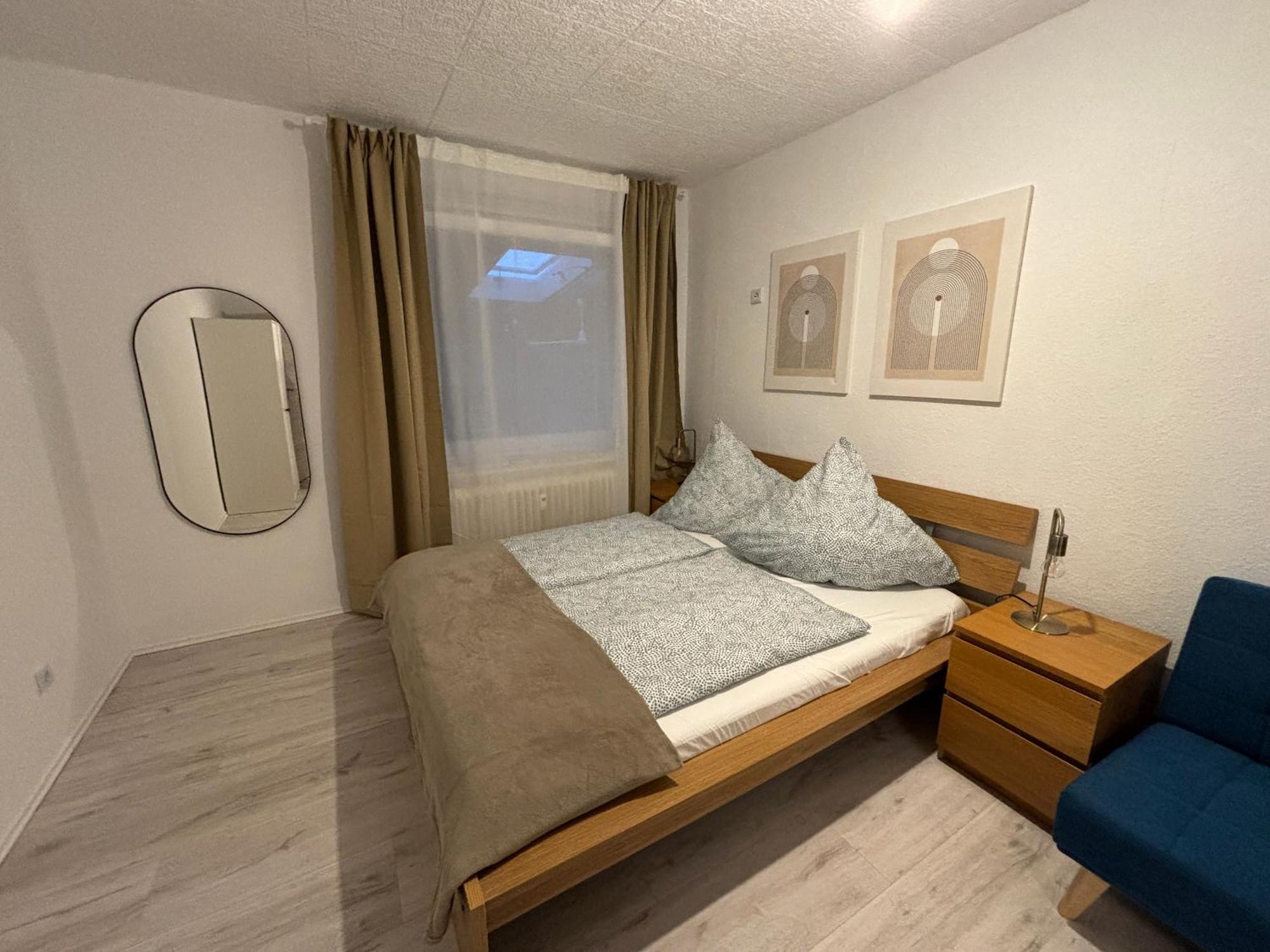 140Qm - 4 Zimmer- Parkplatz - Autobahn - Blauer See - Mallibase Apartments Garbsen Eksteriør bilde